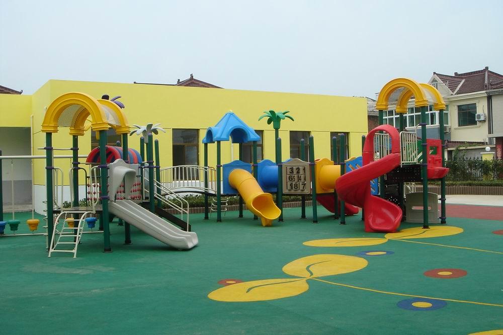 鹽都幼兒園塑膠地面